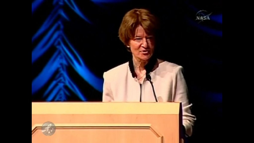 Picture of Dr. Sally Ride about to present at the 2009 Review of Human Space Flight Plans Committee.